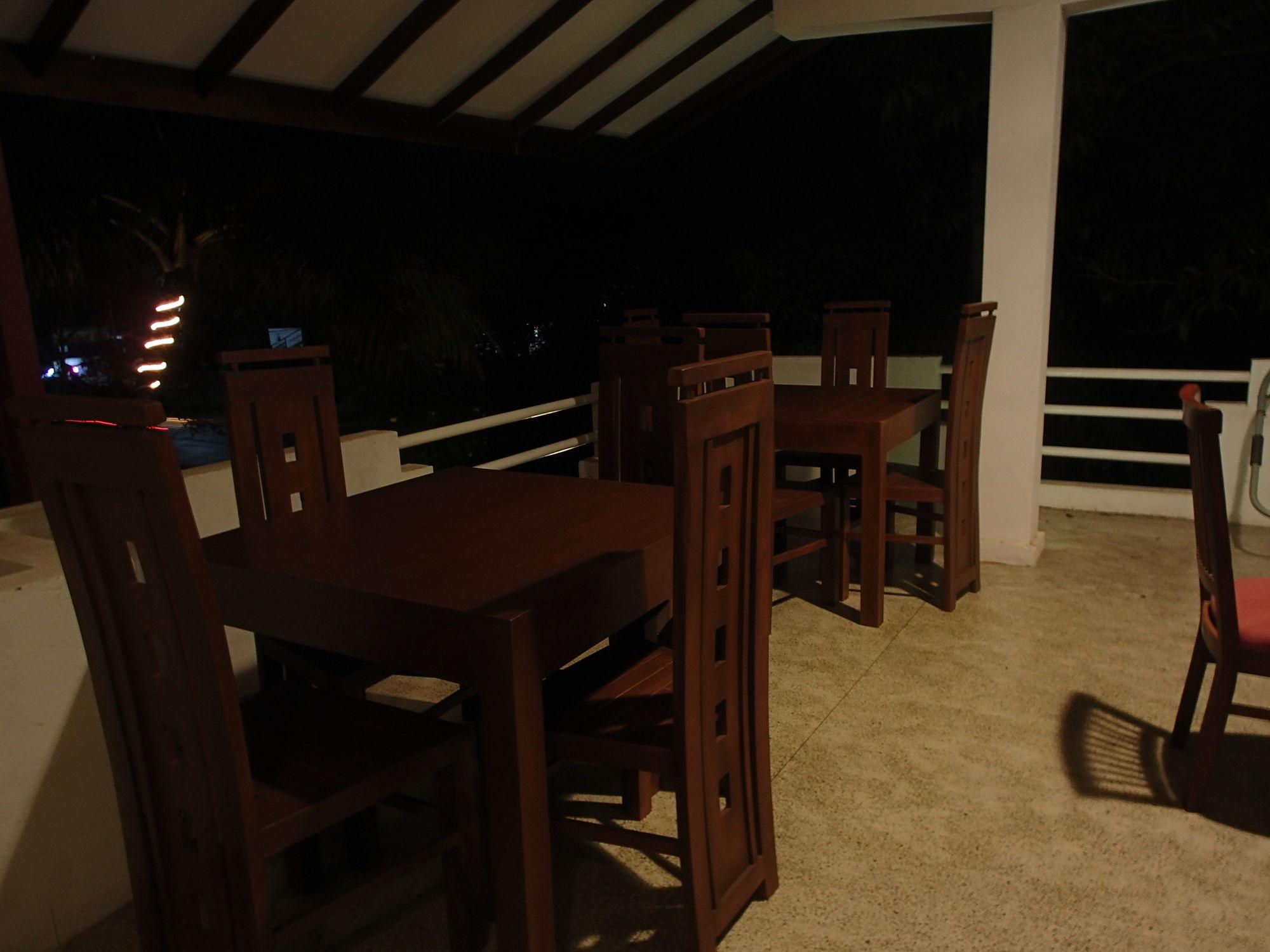 Kutumbaya Apartment Anuradhapura Luaran gambar